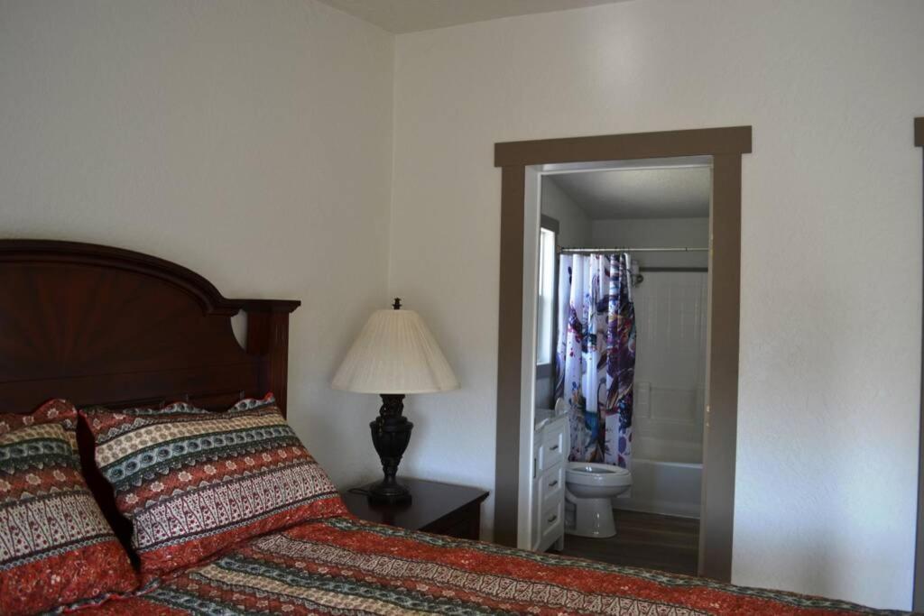 In The Oaks Villa Три Ривърс Екстериор снимка